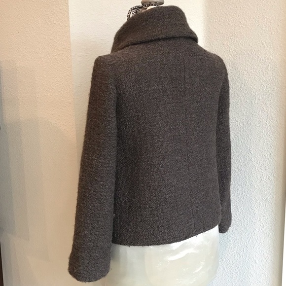 Banana Republic 100% Wool Boucle Jacket Size 2 - Picture 5 of 6